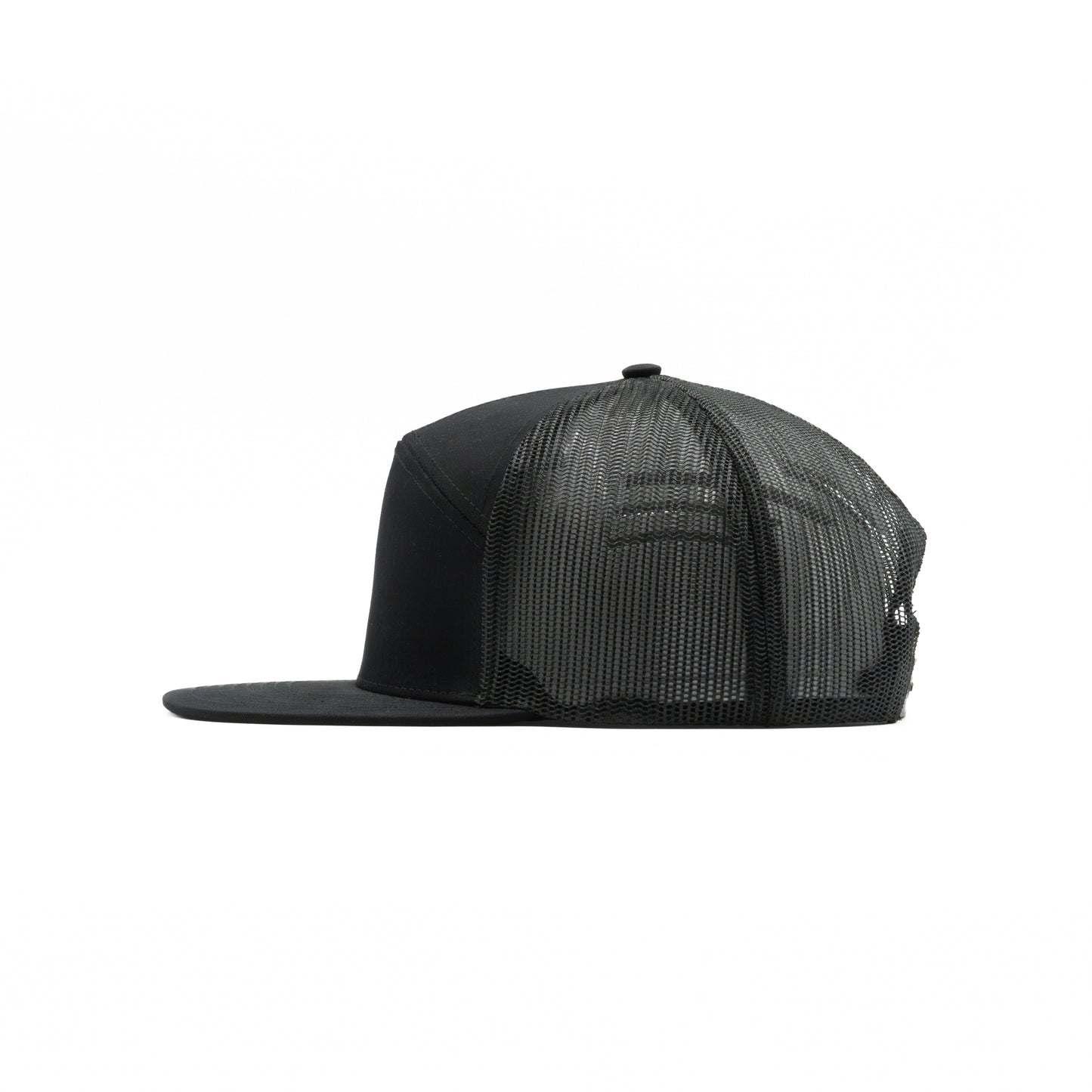 635 - 7 Panel Mesh Trucker