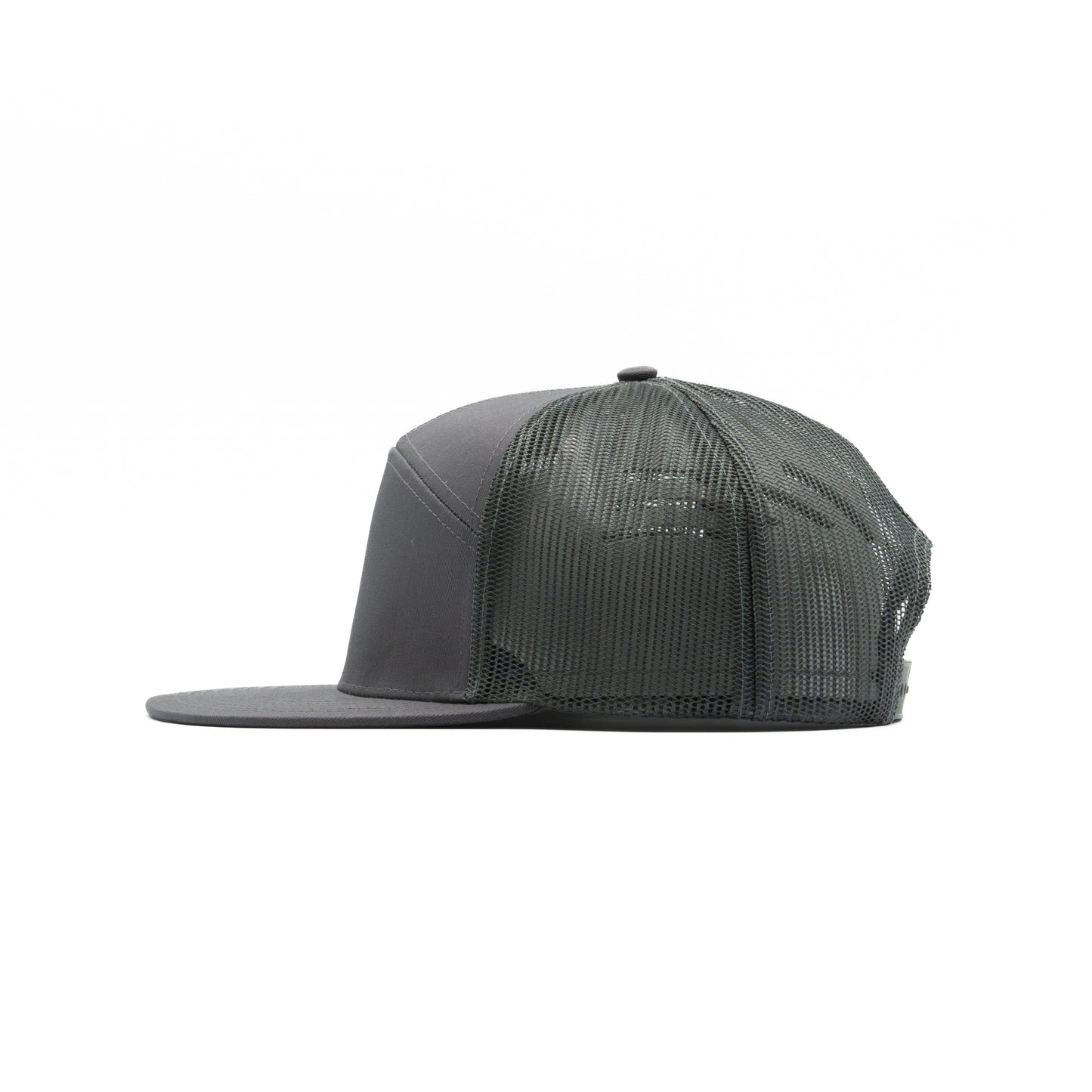 635 - 7 Panel Mesh Trucker