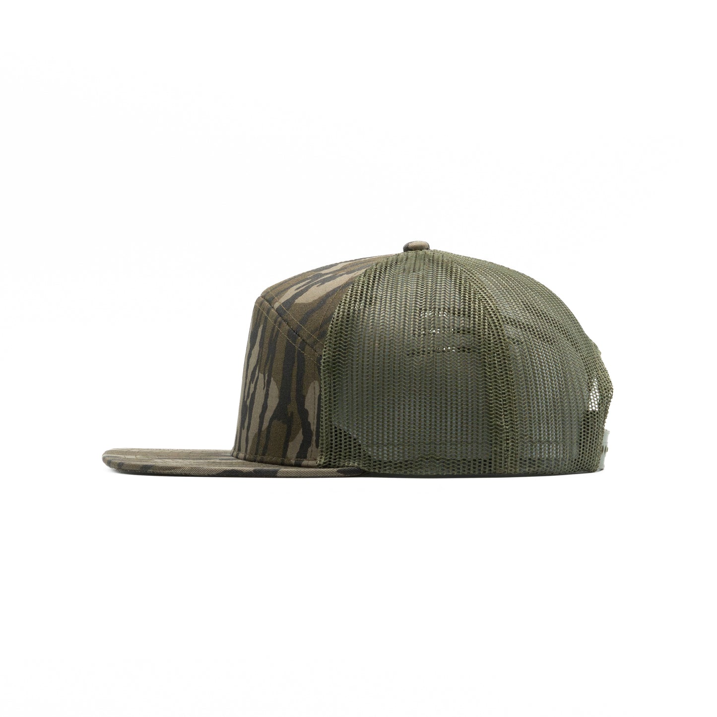 635 - 7 Panel Mesh Trucker