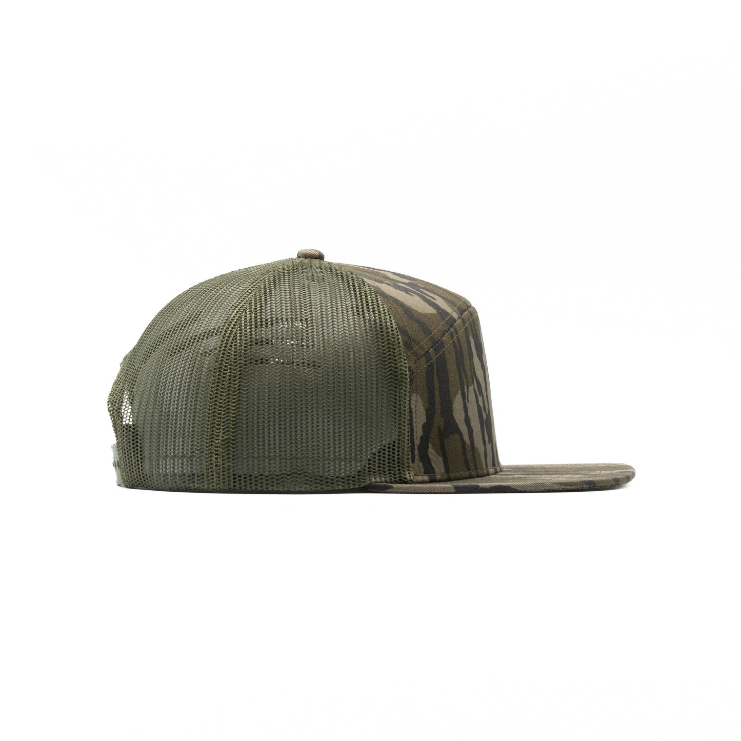 635 - 7 Panel Mesh Trucker